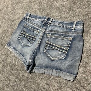 WallFlower Medium Wash Denim Shorts Blue Embroidered Pockets Size 13